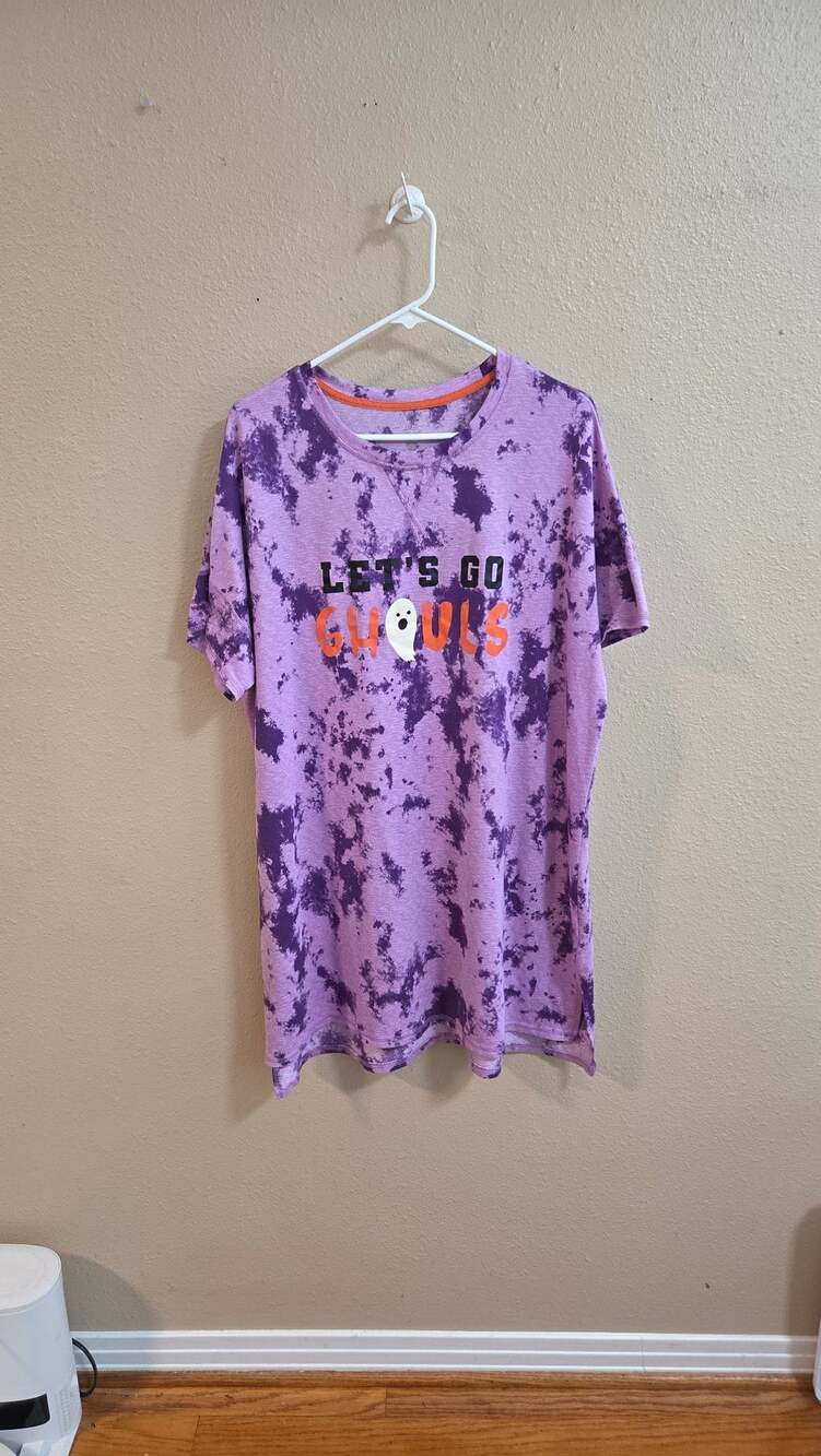 Way to Celebrate Halloween Let's Go Ghouls Purple Tie-Dye Sleepshirt XL